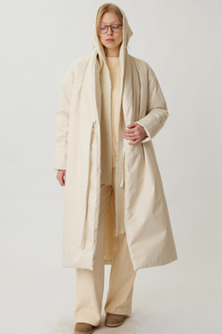 Шарф из шерсти молочного цвета