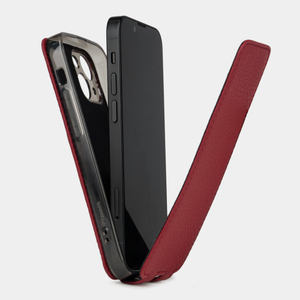 Чехол кожаный для iPhone 13 Mini вишневого цвета