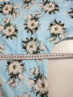 Платье Deniza с цветами 44 размер, новое