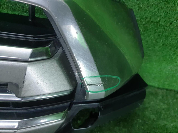 Решетка радиатора Toyota Land Cruiser 200 (2015-2021)