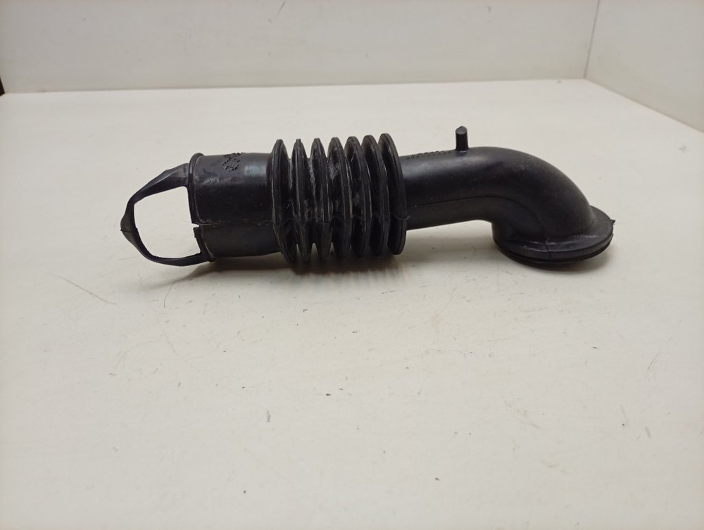 IWSE6125 кт72 Заливной патрубок для стиральной машины Indesit 230003360 б/у