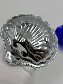 Икорница в виде ракушки