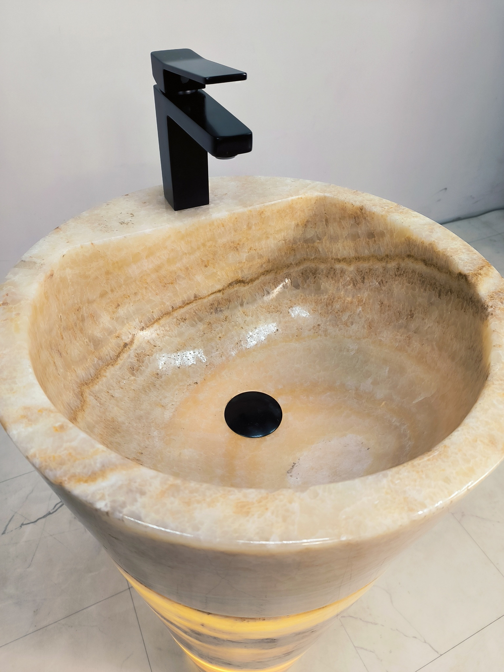 Раковина напольная из оникса Yellow ON-61346 (45*45*90)