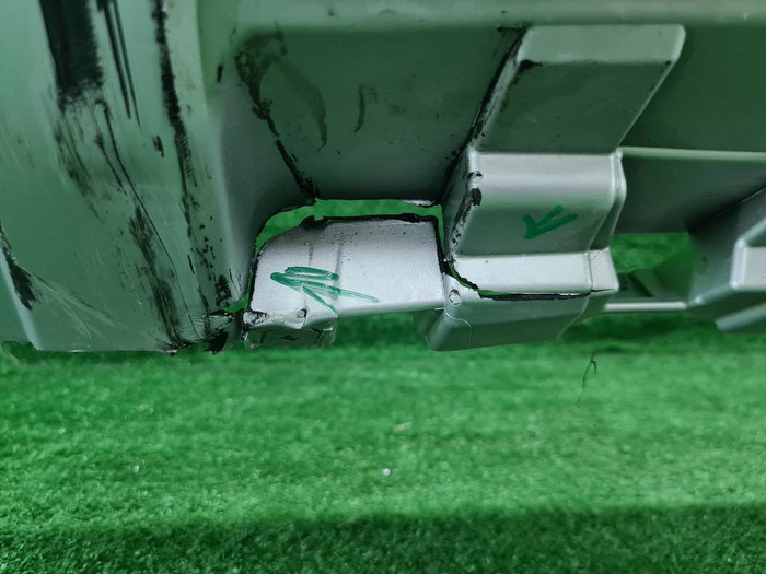 Бампер задний Land-Rover Defender 2 L663 (2019-н.в.)