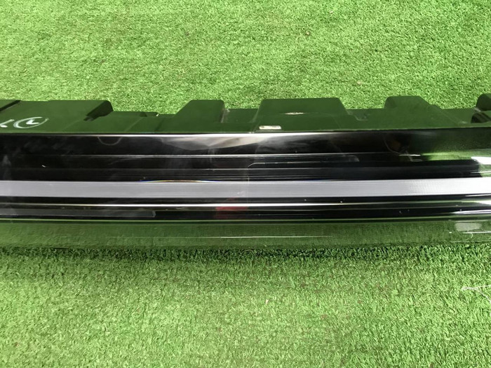 Фонарь крышки багажника Lixiang L9 (2022-н.в.)