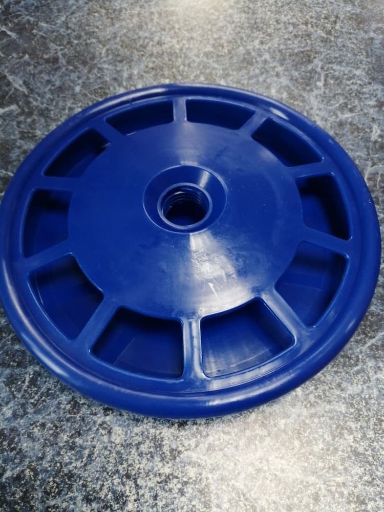 Автопоилка для цыплят 01 под бутылку, диаметр 230 х 40мм x27 Автопоилка для цыплят 01 под бутылку, диаметр 230 х 40мм x27