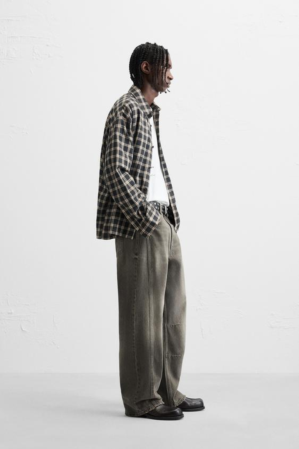 ZARA ДЖИНСЫ BAGGY FIT С ДЕКОРАТИВНОЙ СТРОЧКОЙ, ТЕМНО-КОРИЧНЕВЫЙ