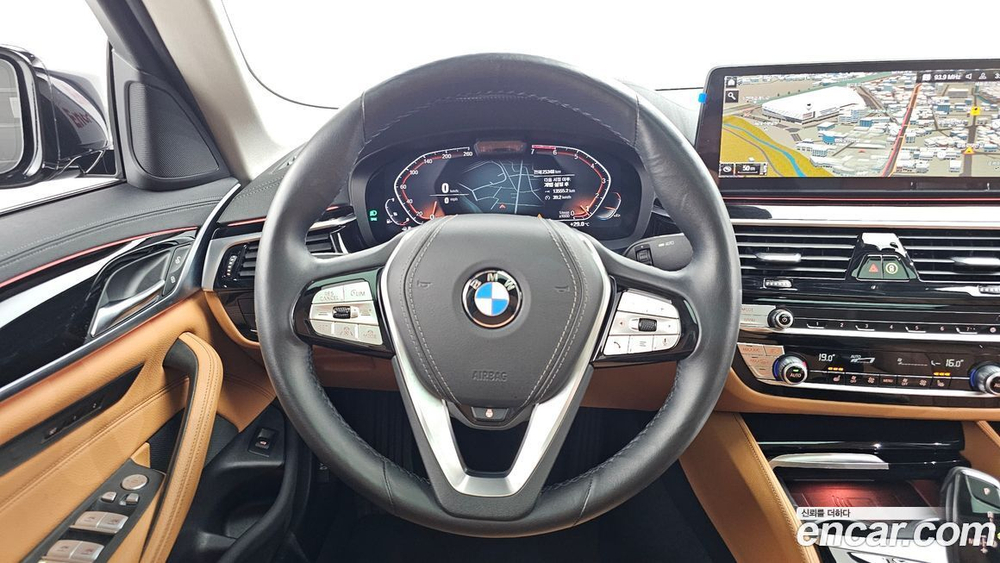 BMW 5 Series (G30) 520i Luxury (03.2022)