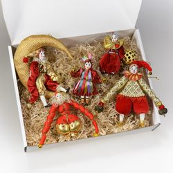 Наборы елочных игрушек в коробке