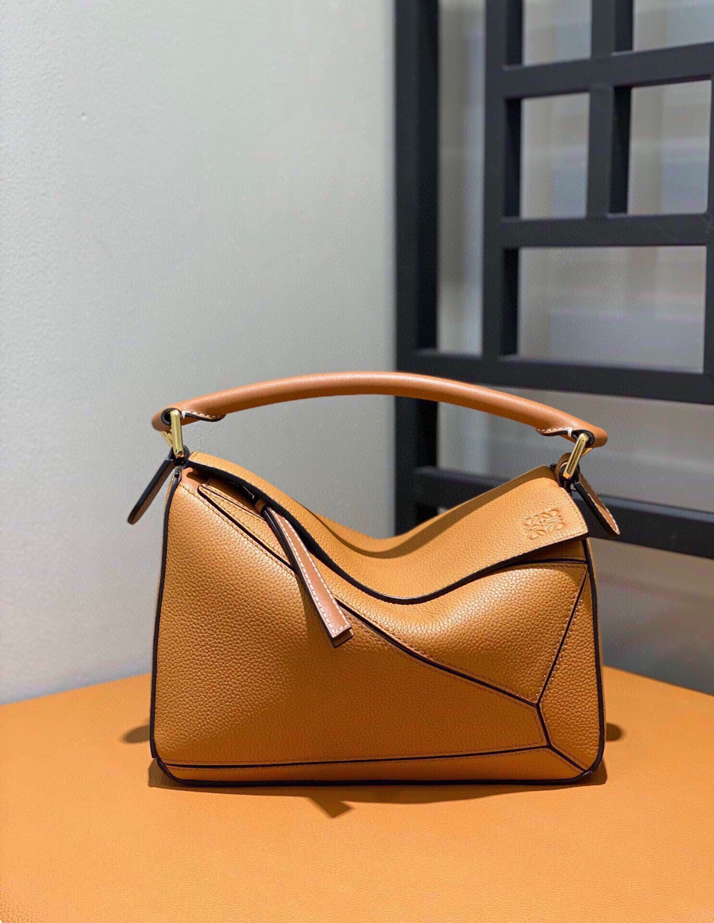 Loewe Puzzle 24 cm
