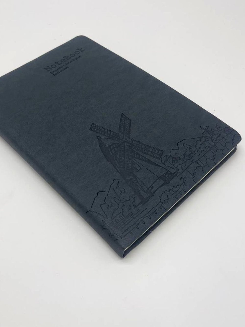 Блокнот 112 л. В5 25*17,5 см лин. т.серый (7674-7)