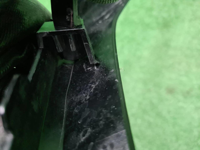 Накладка решетки радиатора BMW IX I20 (2021-н.в.)