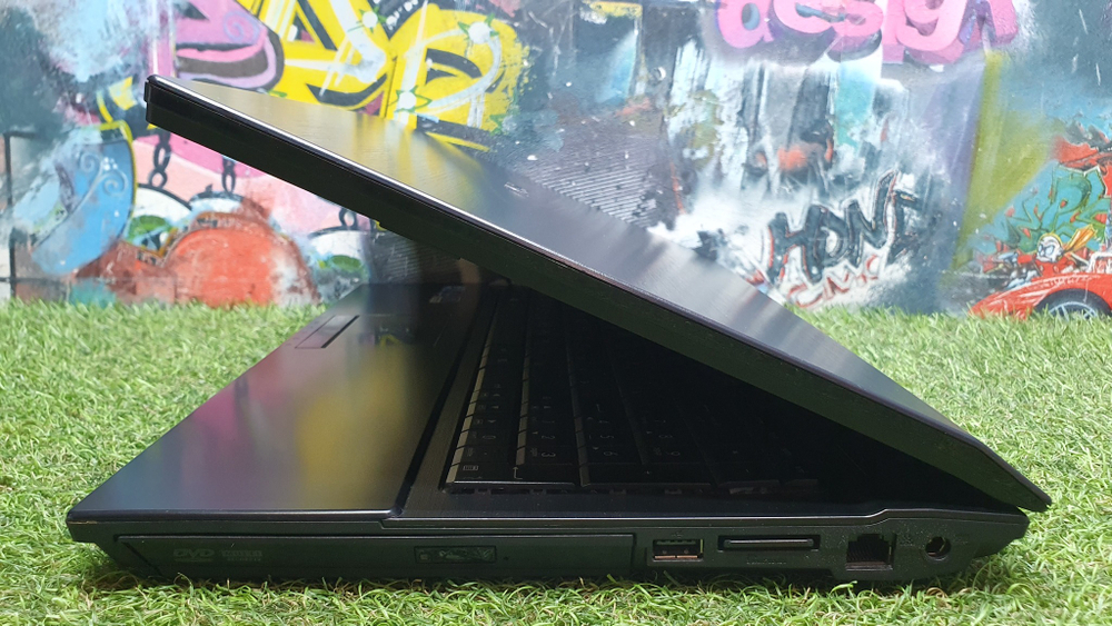 Ноутбук ASUS i3/3Gb/310M 1Gb