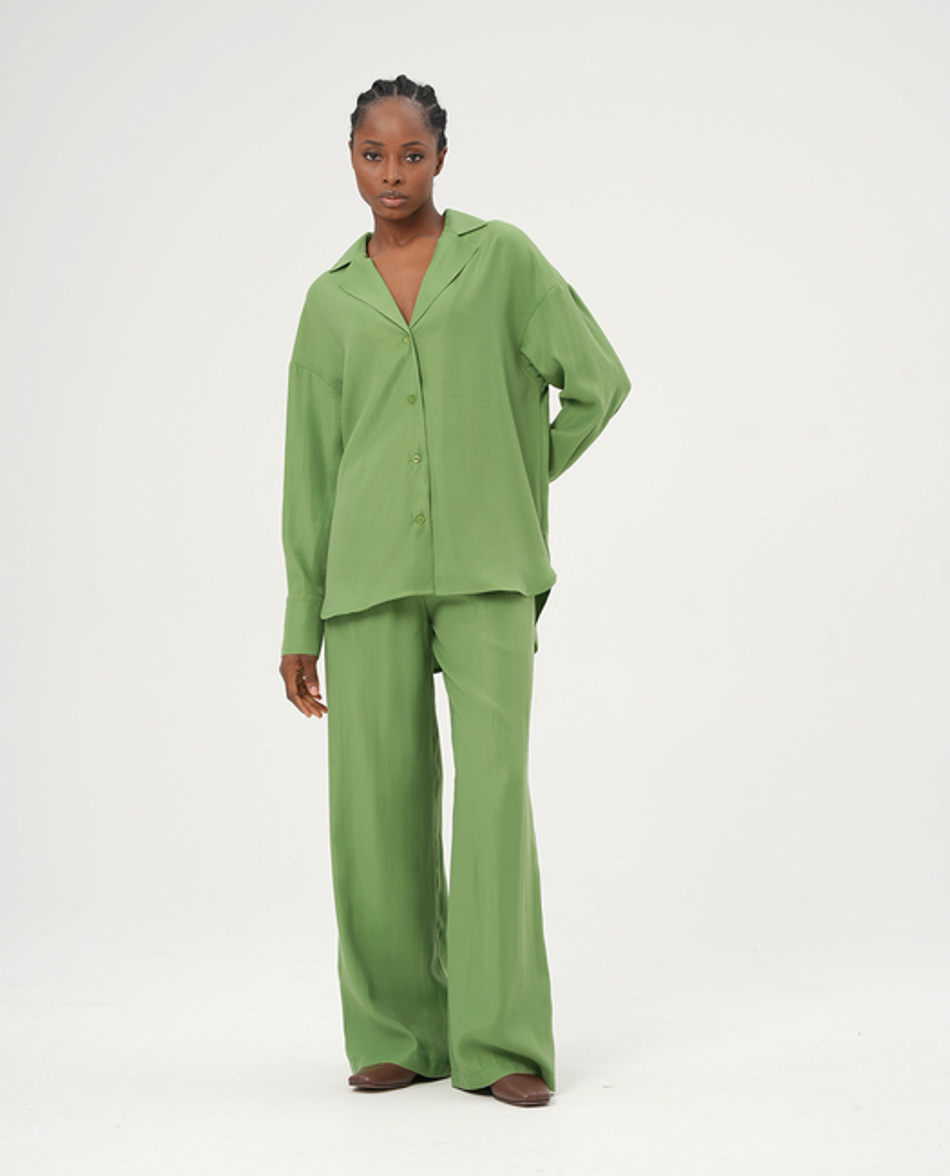 Широкие брюки с эластичным поясом из модала