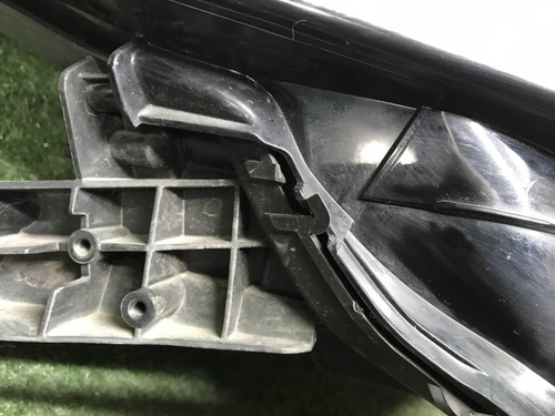 Фара правая Toyota Camry xv70 (2020-н.в.) LED