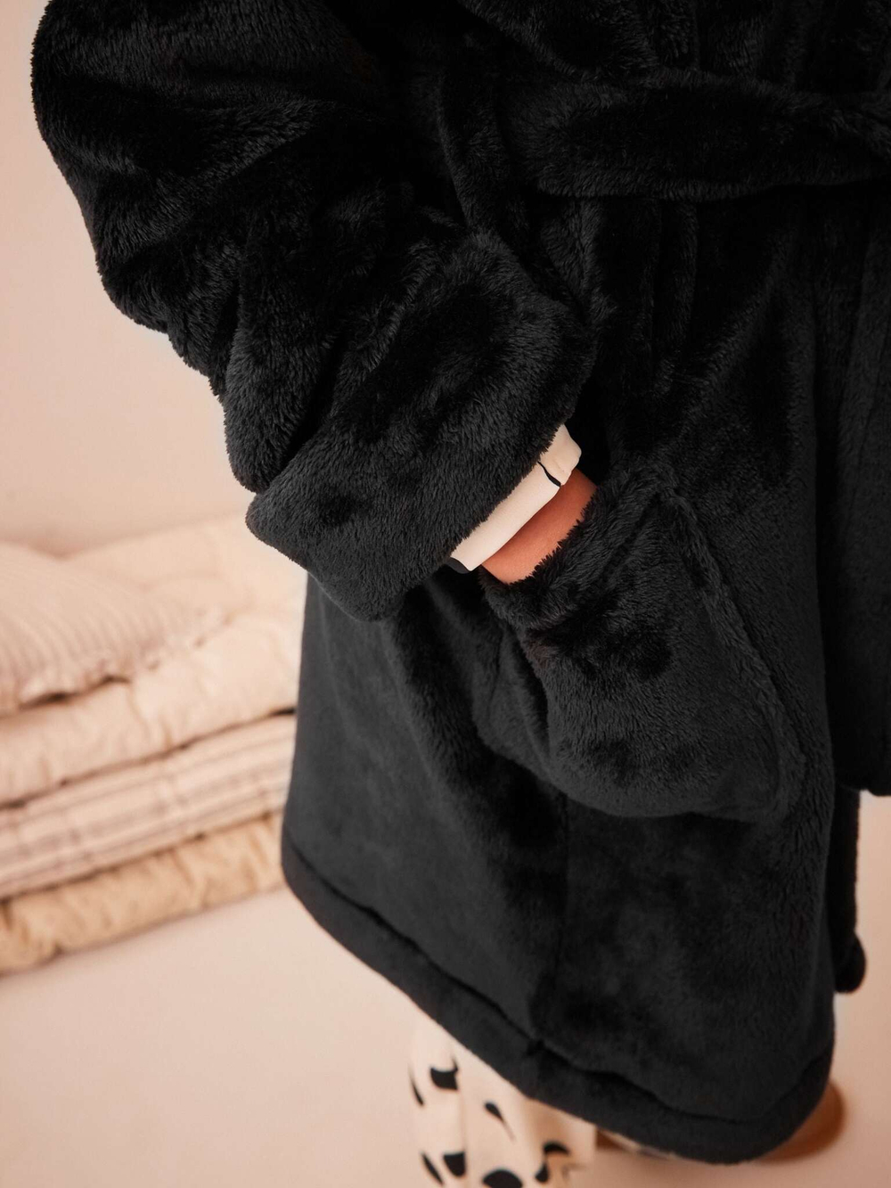 Халат для девочки Next 974-533, Черный