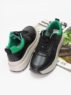 Кроссовки женские демисезонные