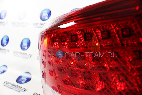 Задние фонари Лада Гранта седан, Гранта FL седан светодиодные с плавающими поворотниками, красно-белые 310 LED