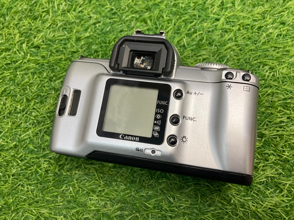 Canon EOS 300v kit EF 28-90mm 4-5.6 II