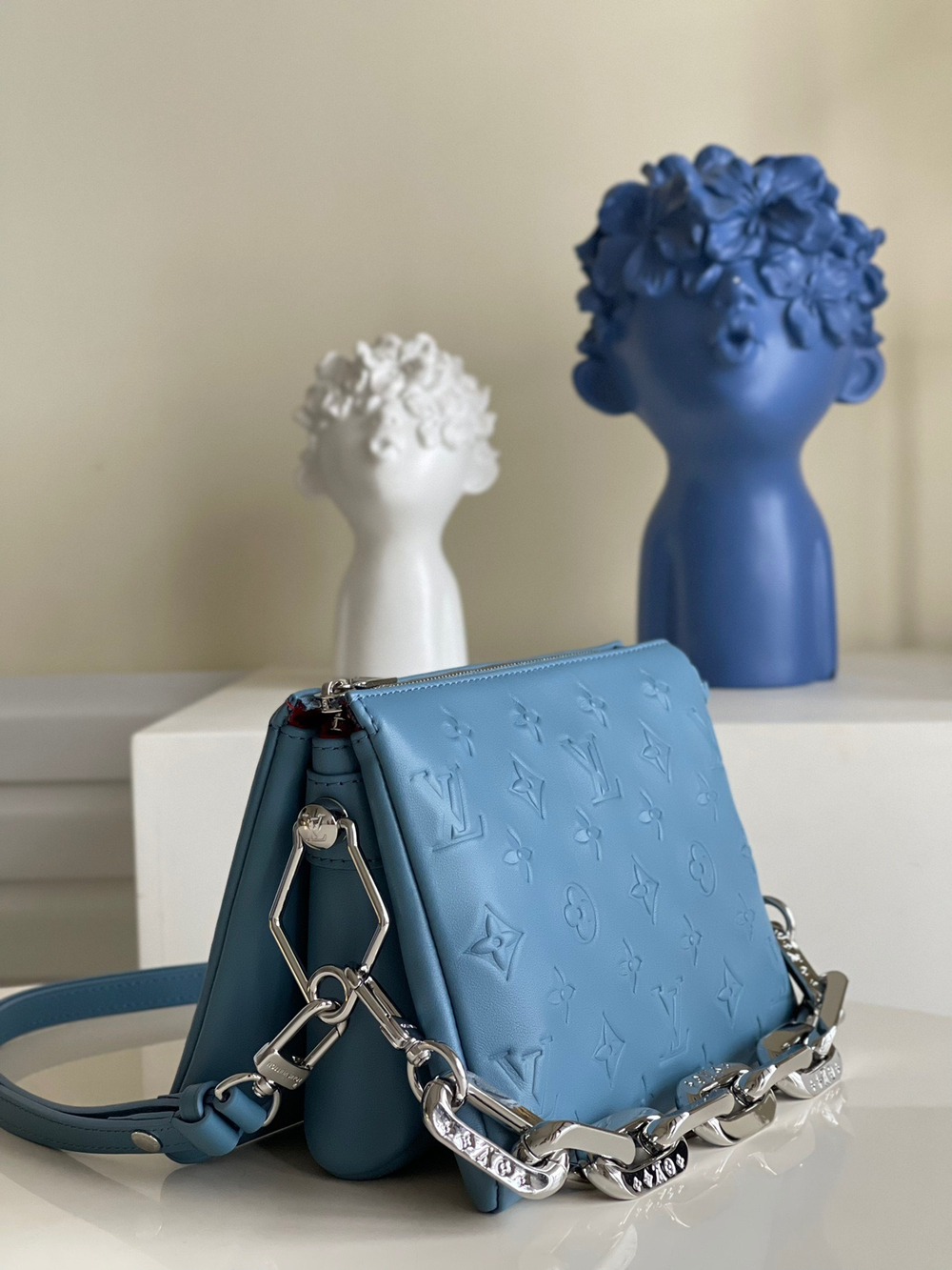 Louis Vuitton Coussin BB