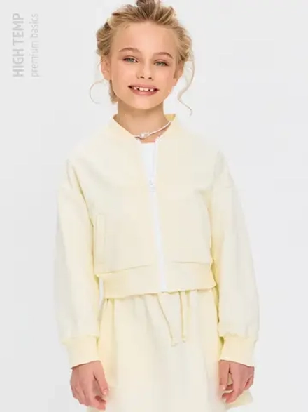 Укороченный бомбер из футера на молнии