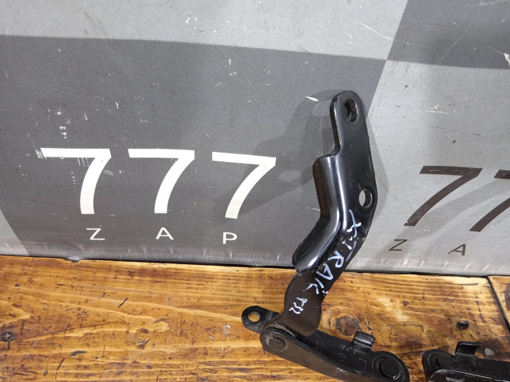 Петли крышки багажника комплект левая правая Nissan X-Trail 3 (T32) 13-23 Б/У Оригинал 904014BA0A