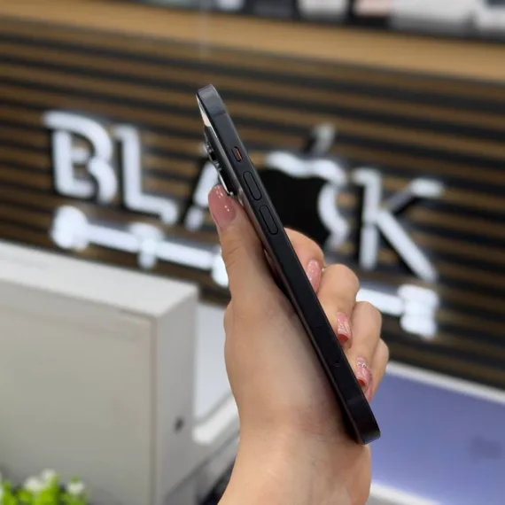 Б/У Телефон Apple iPhone 15 128Gb Black 90% (T4DP2CY7HG)