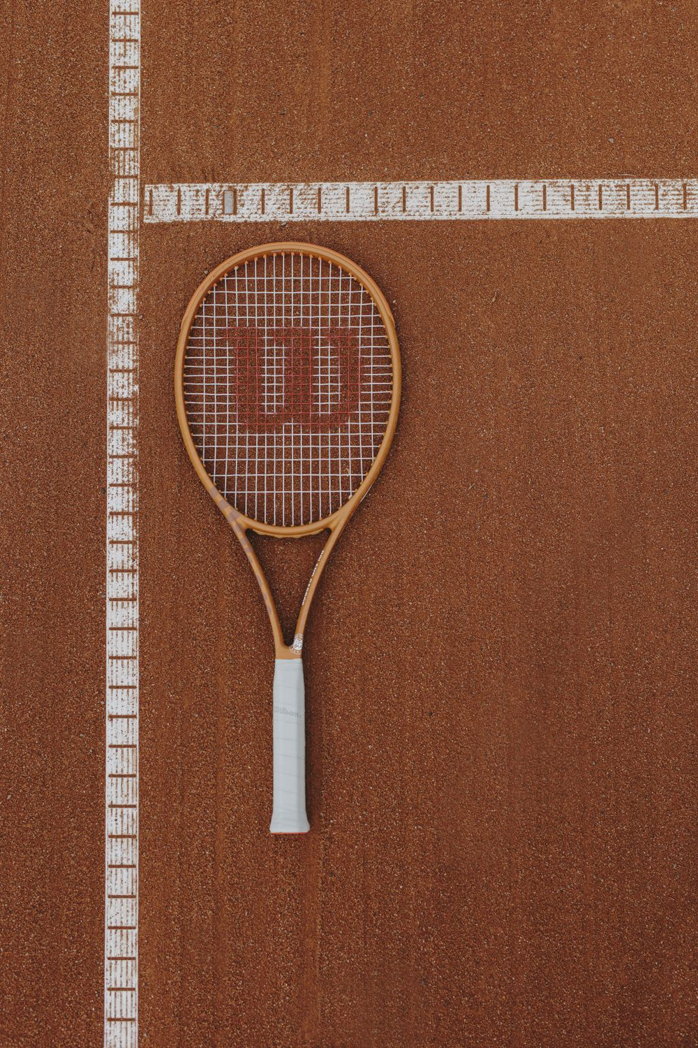 Теннисная ракетка Wilson Blade 98 (18X20) V8.0 Roland Garros 2022