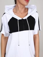 Стрейчинг - костюм белый Iv-capriz