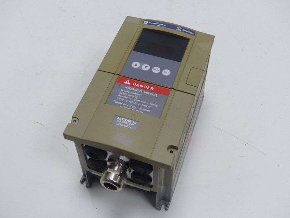 Schneider Electric ATV18U09M2