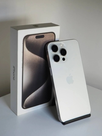 iPhone 15 Pro Max 256 ГБ White Titanium б/у