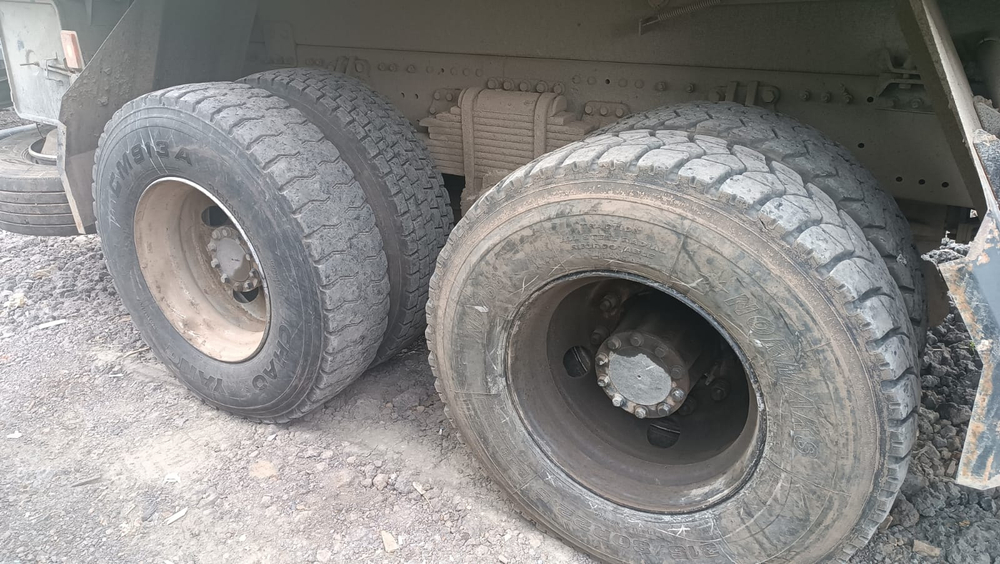 FAW J6 6x4 Зерновоз 558983-41 (Дизельный, 11,1 л, 420 л.с., МТ)