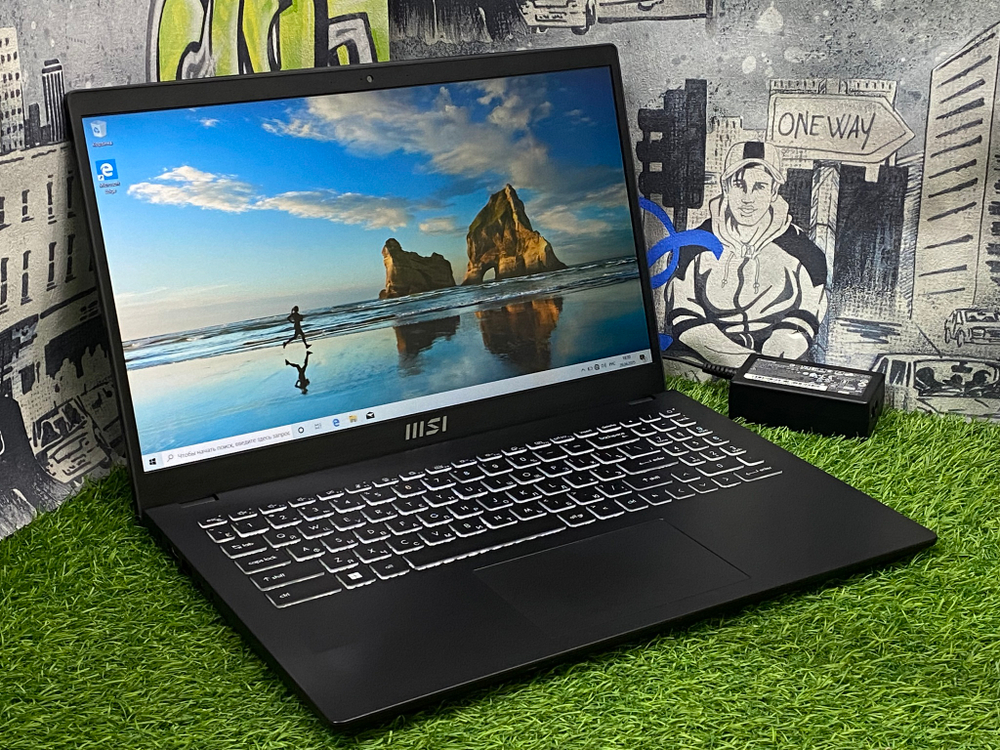Ноутбук MSI 15.6' i5 1235U/Iris Xe/8GB/256GB/FHD IPS/ Modern 15 B12M-214XRU[9s7-15h112-826]/Windows 10