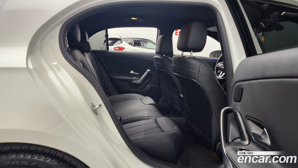 Mercedes-Benz A-Class W177 A220 Hatchback (03.2021)