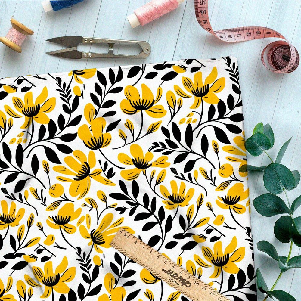 Ткань Ниагара Софт желто-черная цветочная фантазия