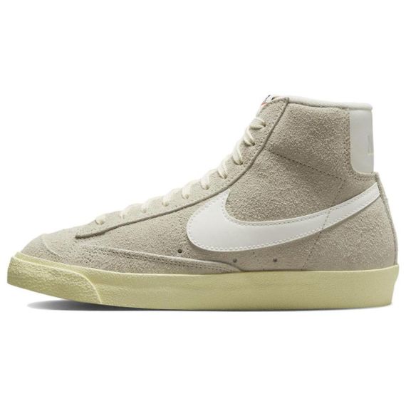 Nike Blazer 77 Vintage &quot;Light Bone Suede&quot;