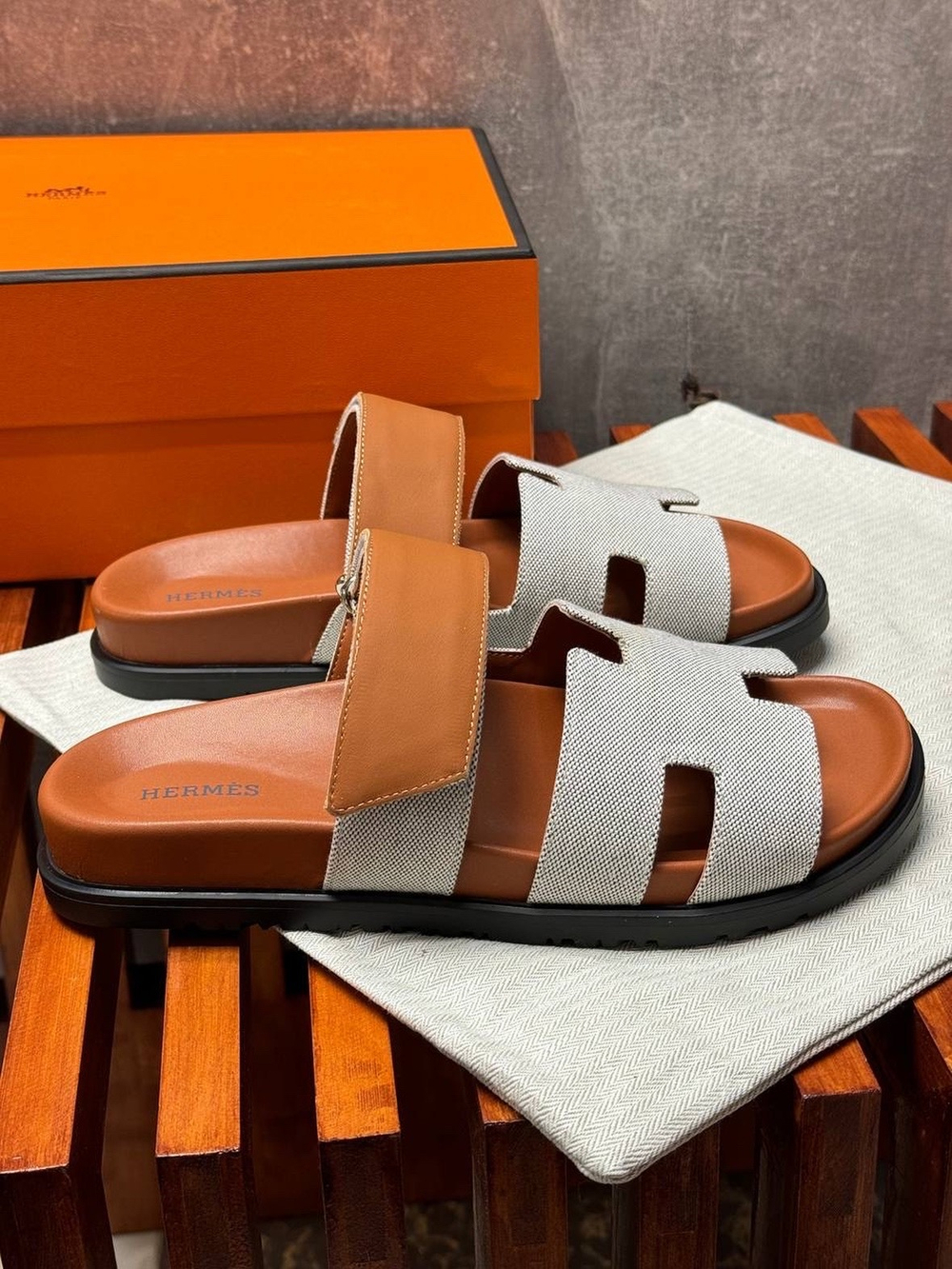 Шлепанцы Hermes