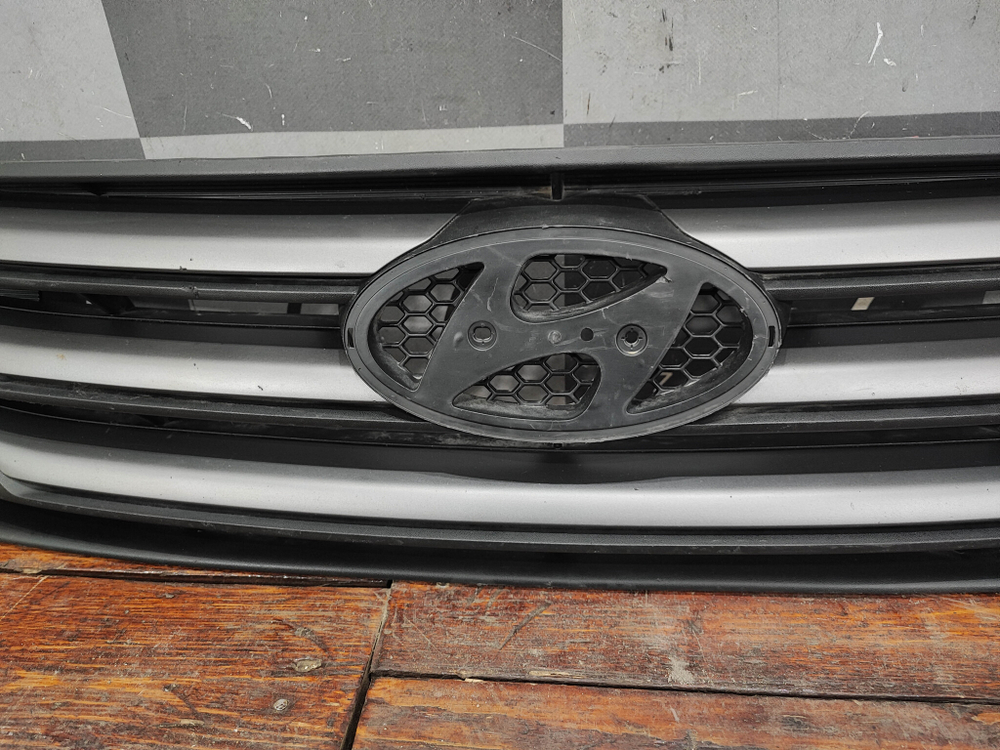 Решетка радиатора Hyundai Creta 1 (GS) 16-21 Б/У Оригинал 86351M0000