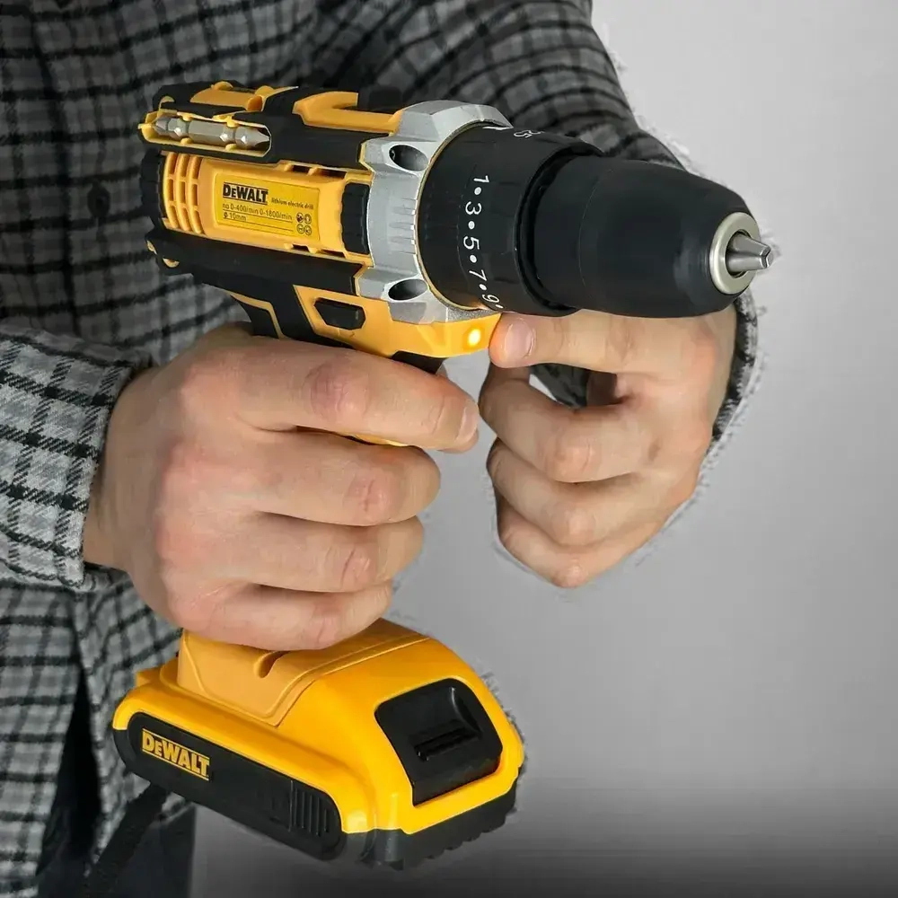 Шуруповерт аккумуляторный / 2 АКБ / шуруповерт DeWalt 24v