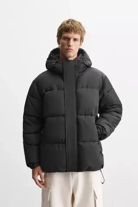 ZARA СТЕГАНАЯ КУРТКА С КАПЮШОНОМ, ЧЕРНЫЙ