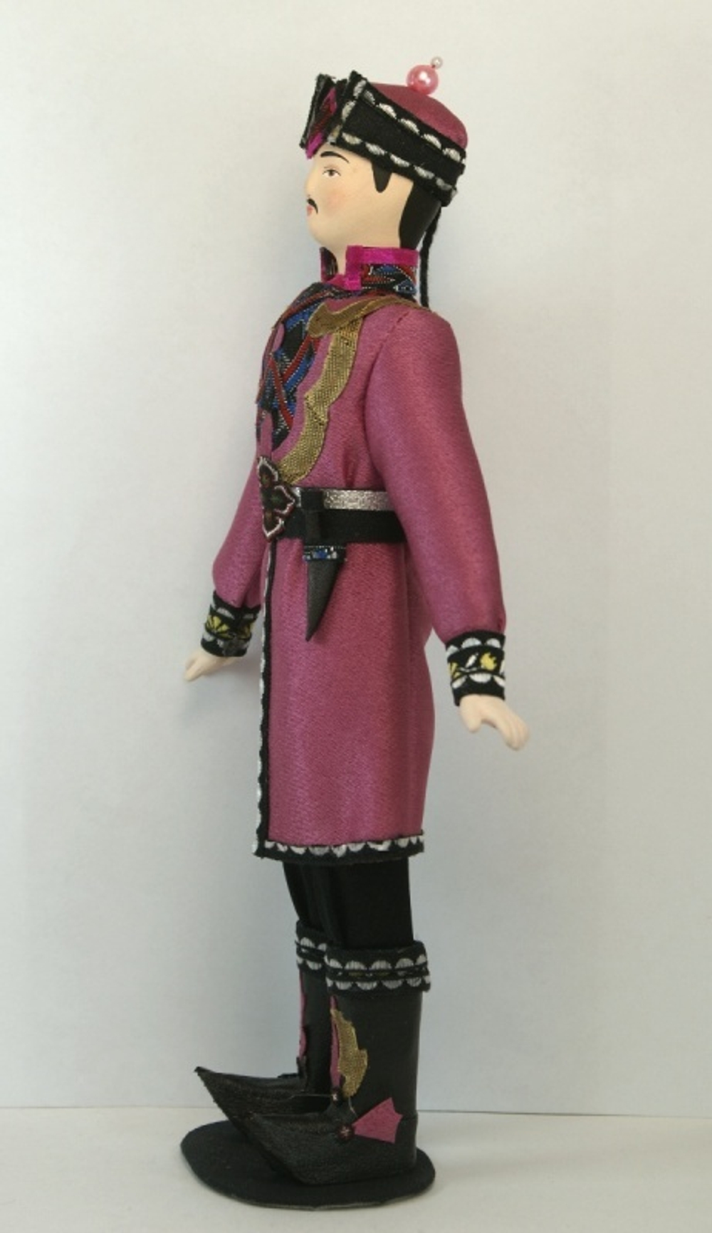 Кукла коллекционная Потешного промысла в калмыцком национальном костюме. Калмык