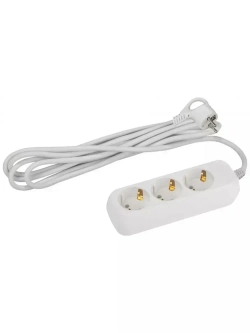 Удлинитель Intro UE315-W сетевой электрический бытовой с заземлением 3 розетки, 1,5 м, ПВС 3х0,75мм2, 10А, белый
