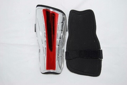 Щитки футбольные, юношеские , жёсткие в индивидуальной упаковке - блистер :(2028):