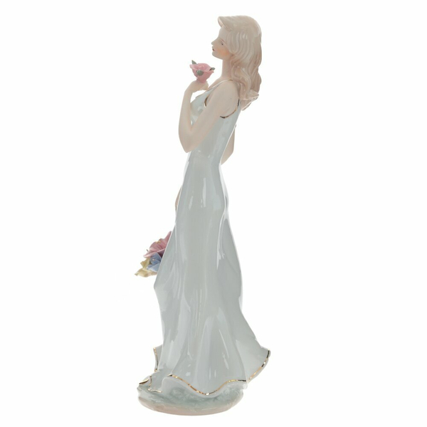 Фигурка декоративная "Девушка с корзиной цветов", L17 W13 H34,5 см