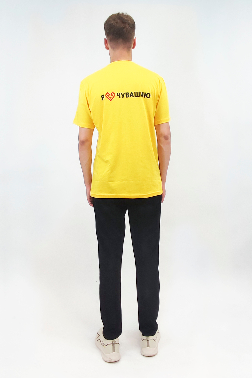 Футболка с логотипом