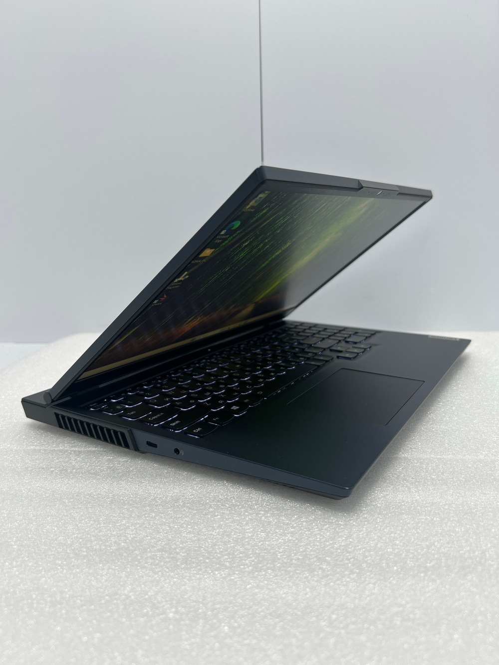 Ноутбук Lenovo Legion 5 15ACH6A (82NW001GRU) 15.6"/ AMD Ryzen 7 5800H/RAM 32GB/SSD 1024GB/ AMD Radeon Rx 6600M 8 ГБ/1920*1080/IPS 165HZ /Windows 11/Подсветка кл-ры: LED/темно-синий