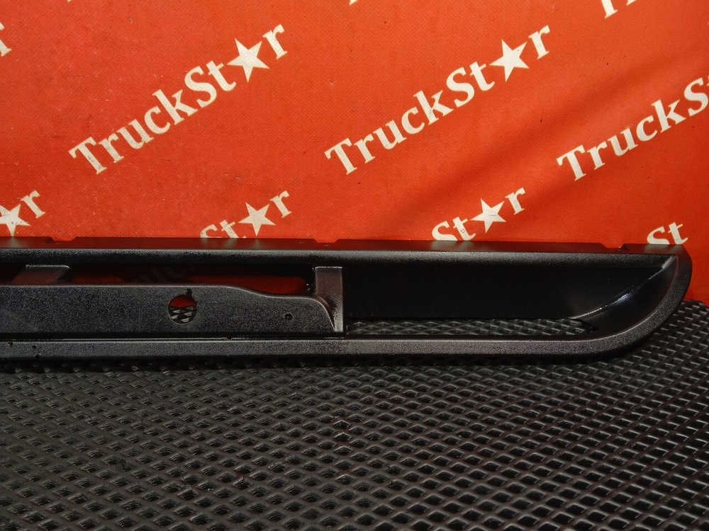 Накладка бампера нижняя