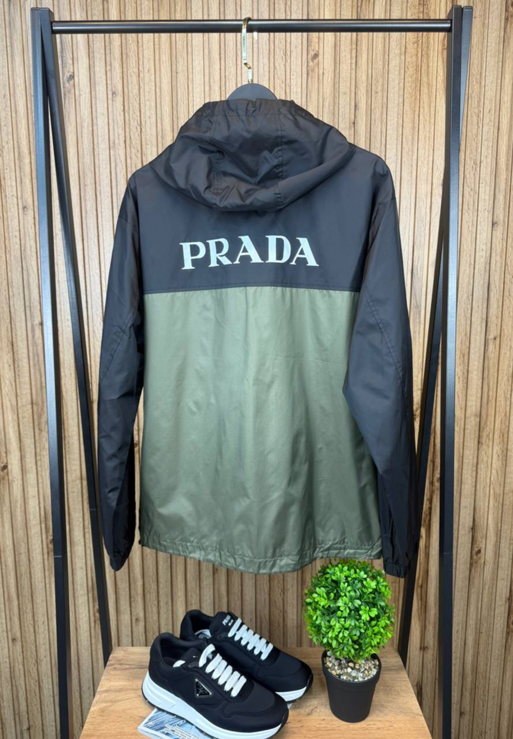 Ветровка Prada