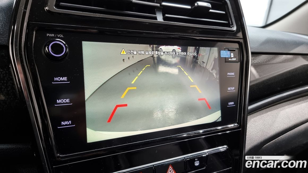 KG Mobility (Ssangyong) Very New Tivoli Бензин 1.5 2WD (01.2020)