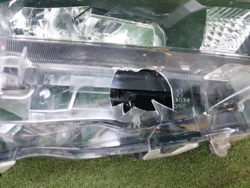 Битая Фара правая Toyota RAV4 5 XA50 (2018-н.в.) LED